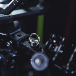 CRDBAG PACK DE 4 VIS D-ANNEAU 1/4 POUCE POUR CAMÉRA