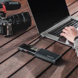 PGYTECH ÉTUI LECTEUR DE CARTES HAUTE VITESSE CREATEMATE