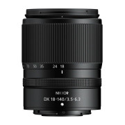 NIKON HYBRIDE ZFC + 18-140MM F/3,5-6.3 VR