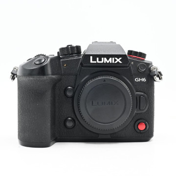 PANASONIC GH6 BOITER NU...