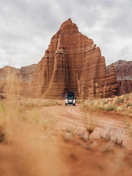 voiture dans le désert